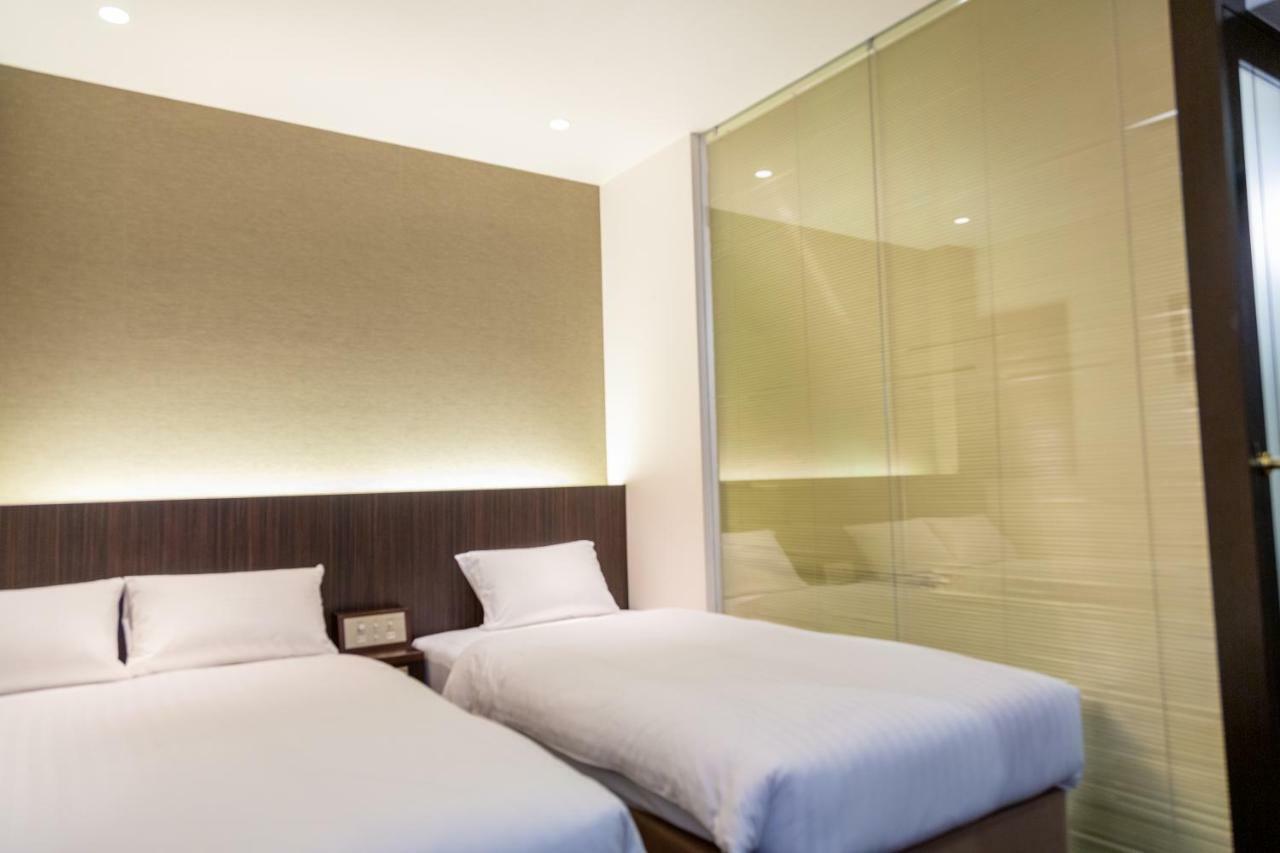 Floral Hotel - Nihonbashi Ōsaka Extérieur photo