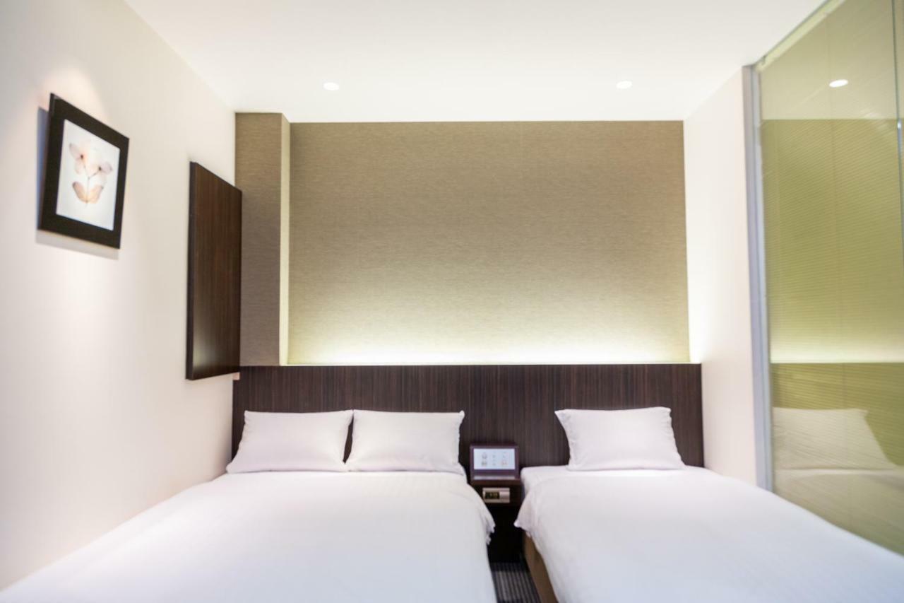 Floral Hotel - Nihonbashi Ōsaka Extérieur photo