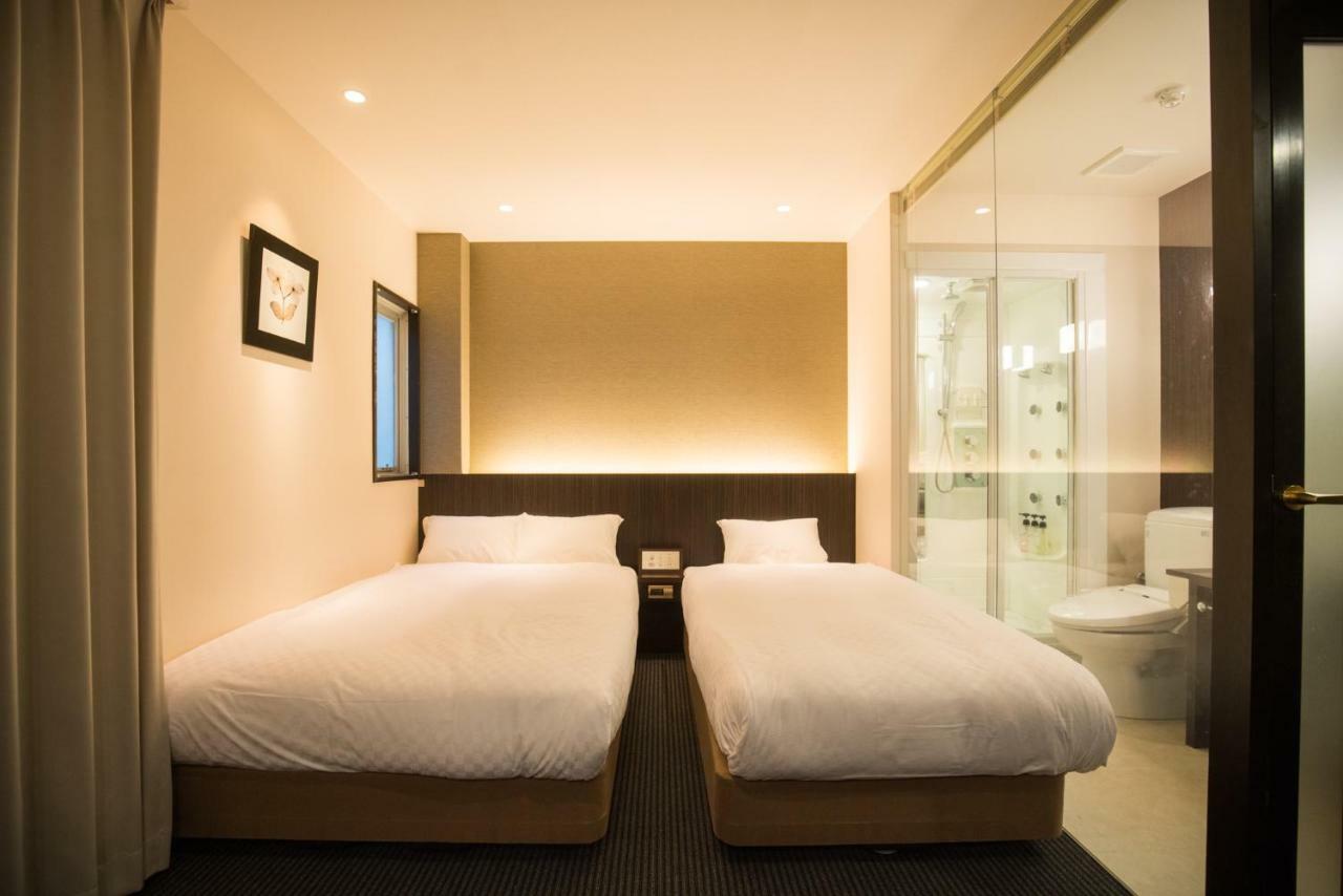 Floral Hotel - Nihonbashi Ōsaka Extérieur photo