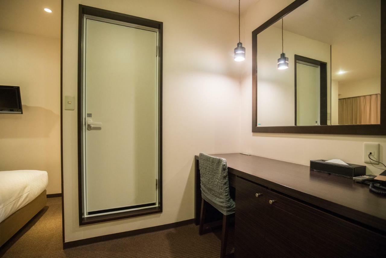 Floral Hotel - Nihonbashi Ōsaka Extérieur photo