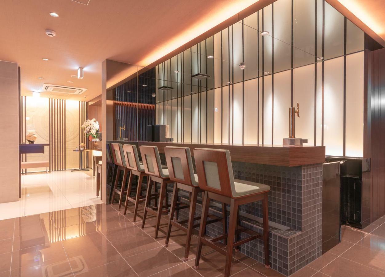 Floral Hotel - Nihonbashi Ōsaka Extérieur photo